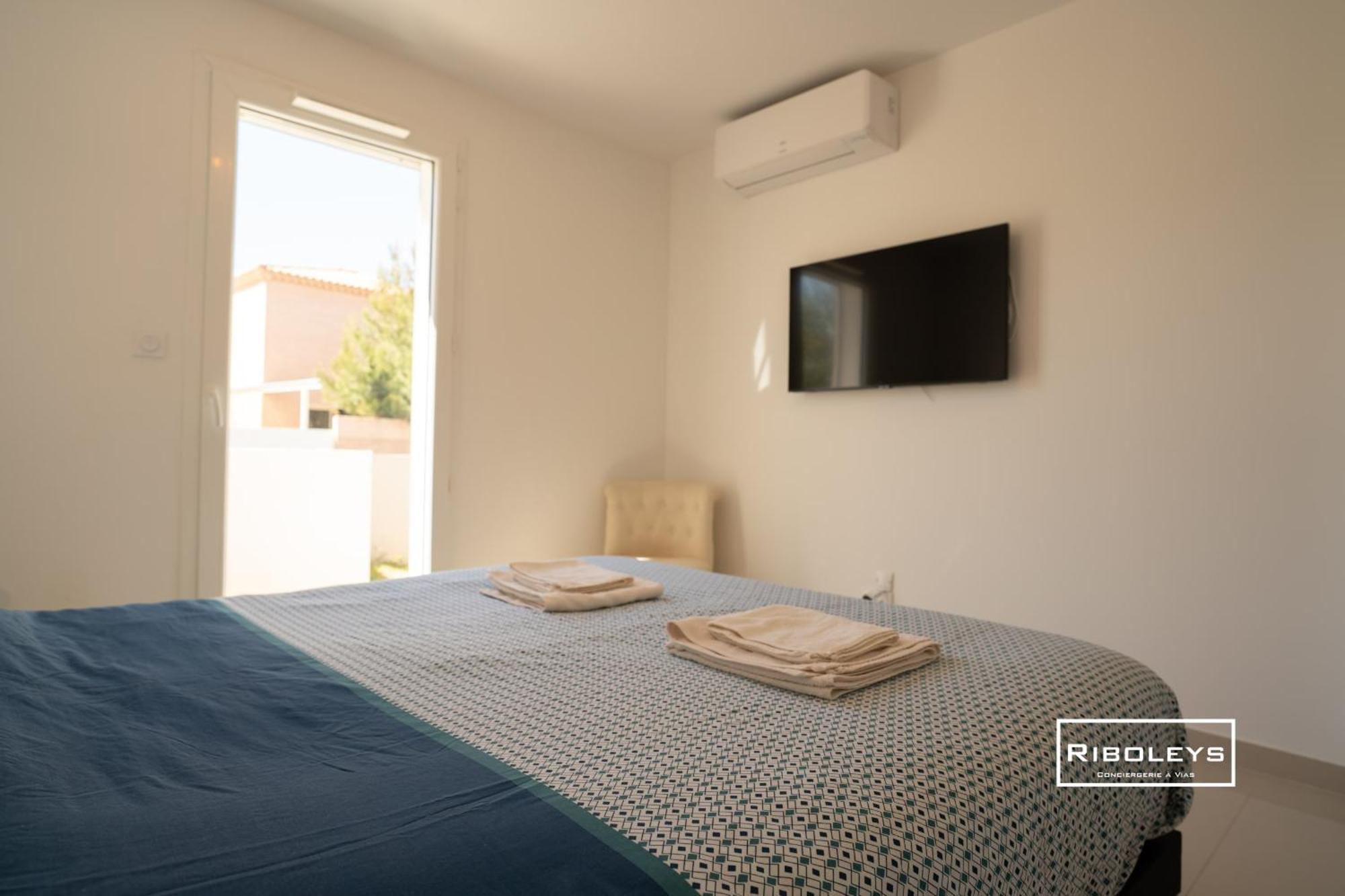 Grand T3 Neuf Climatise Avec Wifi A 100M De La Plage 维亚斯 外观 照片