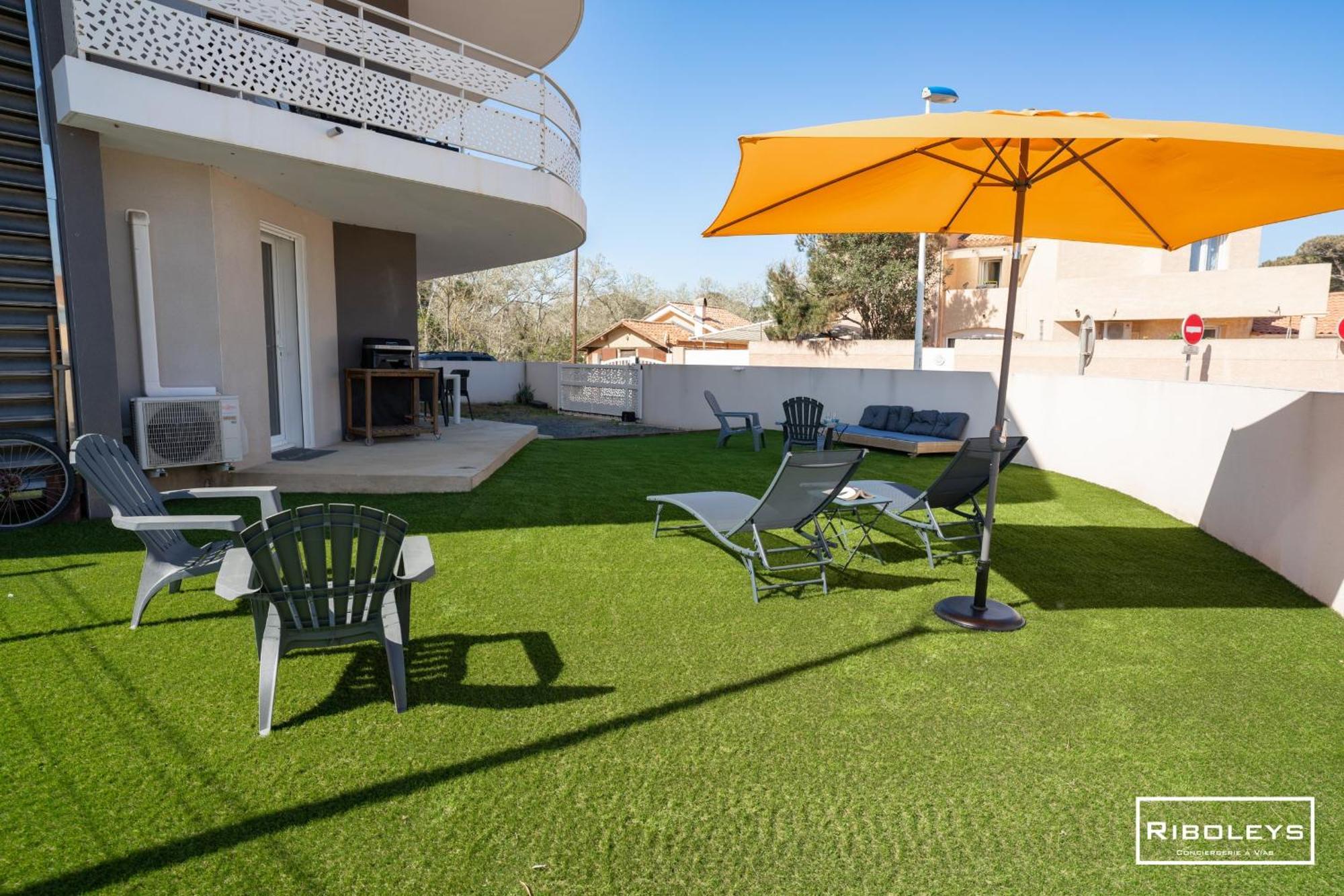 Grand T3 Neuf Climatise Avec Wifi A 100M De La Plage 维亚斯 外观 照片